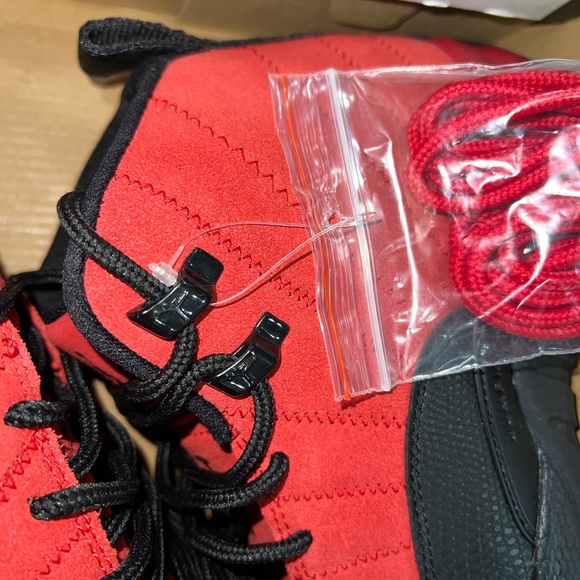 Air Jordan 12 Retro GS ‘Reverse Flu Game’ - Picture 4 of 9